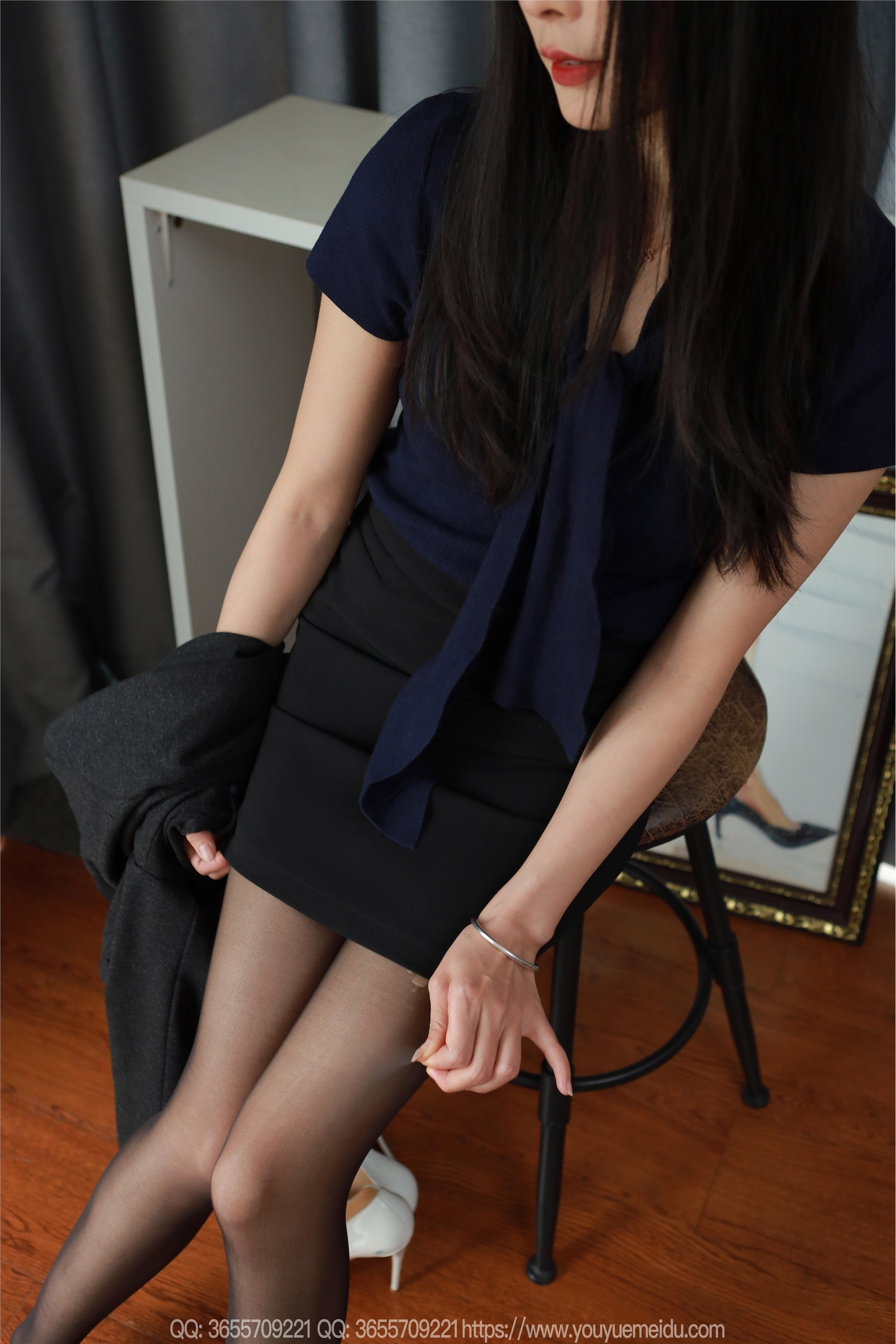 IESS异思趣向  2025.04.01 丝享家 2016 小金《黑丝平刘海》